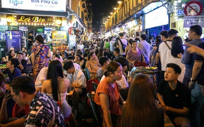 Bloomberg: Việt Nam tăng trưởng nhanh nhất châu Á năm 2022