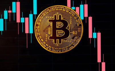 Bitcoin giảm xuống dưới 30.000 USD sau báo cáo lạm phát của Mỹ