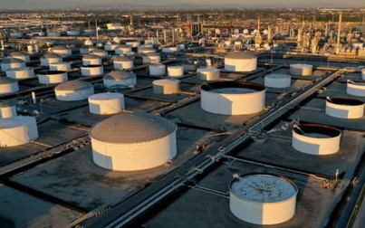 Giá dầu tăng cao trước thềm cuộc họp của EU về lệnh trừng phạt Nga