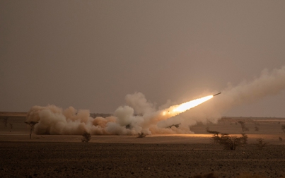 Mỹ cung cấp tên lửa tầm xa cho Ukraina, Nga tập trận hạt nhân