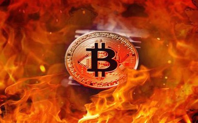 Vì sao Bitcoin về mốc 25.000 USD?
