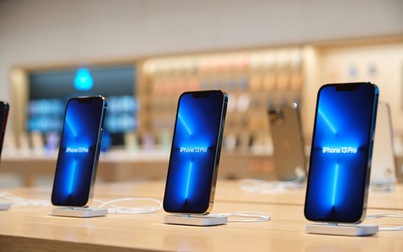 Apple lần đầu phải giảm giá iPhone để kích cầu