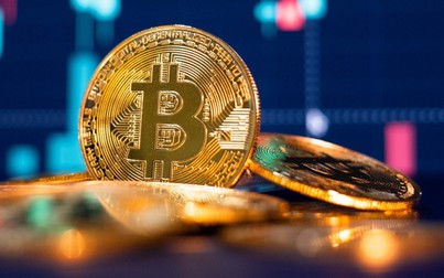Bitcoin trượt dốc, mất ngưỡng 21.000 USD