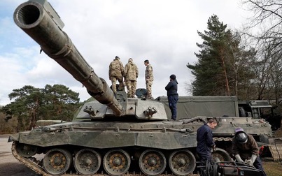 Phương Tây tăng cường viện trợ vũ khí hạng nặng cho Ukraina trước khi cuộc chiến tròn 1 năm

