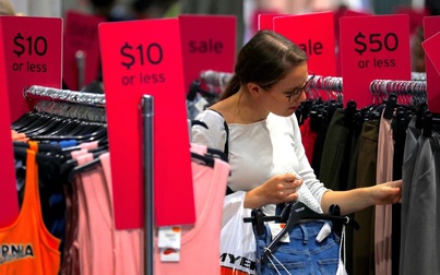 Tâm lý người tiêu dùng Úc giảm sau đợt tăng lãi suất của RBA