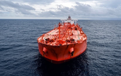 Giá dầu tăng khi xuất khẩu của Nga giảm và tàu chở dầu tránh Biển Đỏ