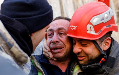 28.000 chết vì động đất, Thổ Nhĩ Kỳ bắt đầu hành động pháp lý đối với các chủ tòa nhà bị sập