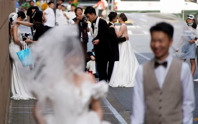 Trung Quốc cho vợ chồng mới cưới nghỉ phép 30 ngày để tăng tỷ lệ sinh
