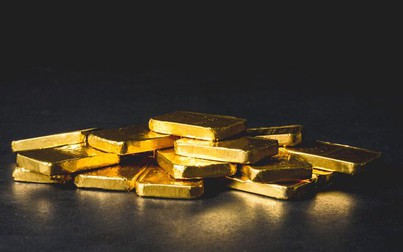 Giá vàng thế giới suy yếu, về dưới 2.000 USD/ounce