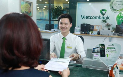 Vietcombank bất ngờ tăng phí dịch vụ thẻ ngân hàng từ 1/7