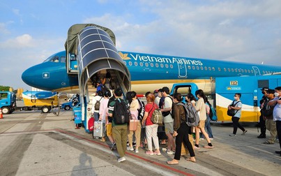 Vietnam Airlines lỗ quý thứ 14 liên tiếp, nguy cơ rời sàn HoSE là rất cao