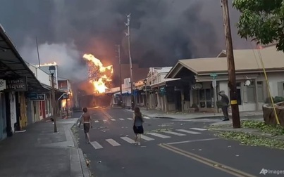Cháy rừng như 'ngày tận thế' ở Hawaii, giết chết 67 người.
