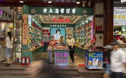 Trung Quốc: Triển vọng kinh tế ảm đạm khiến chi tiêu của người tiêu dùng giảm sút