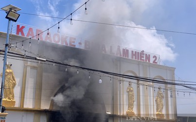 Cháy dữ dội tại quán karaoke ở Đắk Lắk