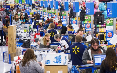 Walmart cắt giảm lương khởi điểm nhân viên mới