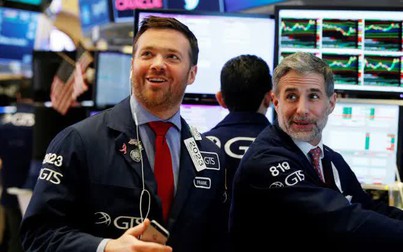 S&P 500 tăng 1%, vượt kỷ lục năm 2022