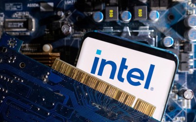 Bloomberg: Mỹ xem xét trợ cấp hơn 10 tỷ USD công ty sản xuất chip Intel