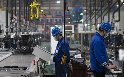Trung Quốc ghi nhận hoạt động nhà máy tăng lần đầu tiên sau 6 tháng