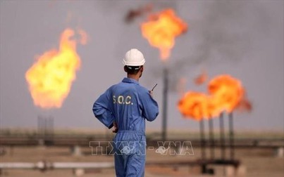 Mỹ tấn công Iran: Dự báo giá dầu tăng vọt, nhà đầu tư đổ xô vào tài sản trú ẩn an toàn