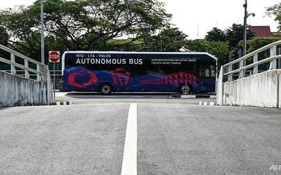 Singapore ra mắt xe bus điện không người lái đầu tiên trên thế giới