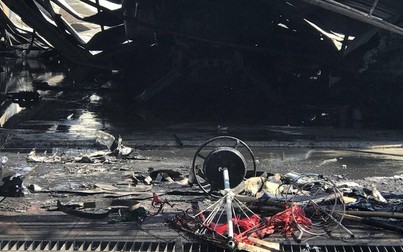 Gara ô tô ở Sài Gòn cháy dữ dội, thiệt hại hàng tỉ đồng