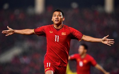 Xem lại bàn thắng vàng của Anh Đức giúp Việt Nam vào chung kết King's cup 2019