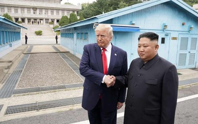 Khoảnh khắc lịch sử Tổng thống Trump gặp ông Kim Jong-un tại Bàn Môn Điếm