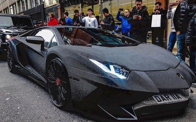 Cận cảnh chiếc Lamborghini Aventador SV đính 2 triệu viên kim cương