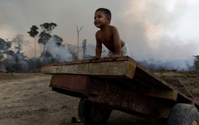 Nhiều trẻ em Brazil bị bệnh hô hấp do hiểm họa cháy rừng Amazon