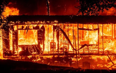 Hơn 2.000 người phải sơ tán vì cháy rừng lan rộng khắp California
