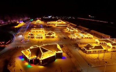 Khu nghỉ dưỡng ở làng quê ở Trung Quốc bừng sáng ánh đèn đón Tết Nguyên đán
