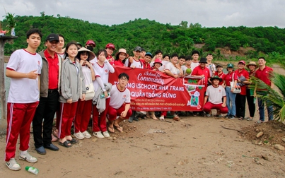 iSchool trồng 15.000 cây xanh bảo vệ môi trường