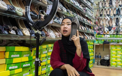 Người Indonesia lo ngại giá cả tăng cao do lệnh cấm bán hàng trên mạng xã hội
