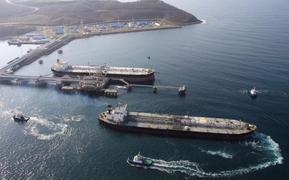Các lệnh trừng phạt bắt đầu ảnh hưởng đến xuất khẩu dầu của Nga