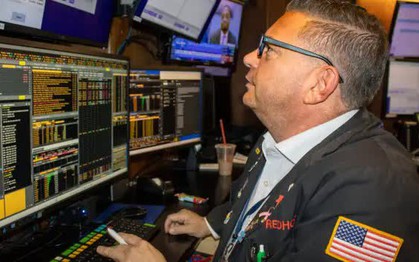Dow Jones đứt chuỗi tăng 8 phiên liên tiếp