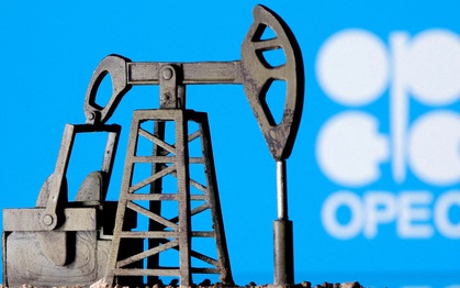 OPEC+ thảo luận về việc trì hoãn việc tăng nguồn cung sau khi giá dầu giảm mạnh