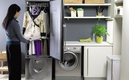 Nên mua máy giặt và máy sấy quần áo chung hay riêng?