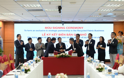 Tổng Công ty CP Dệt May Hà Nội và Tập đoàn Hansae hợp tác sản xuất vải tái chế trị giá hàng trăm triệu USD