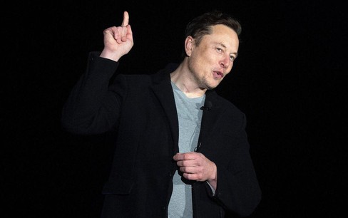 Elon Musk: SpaceX không thể 'đốt 20 triệu USD mỗi tháng' để duy trì internet vệ tinh cho Ukraina 