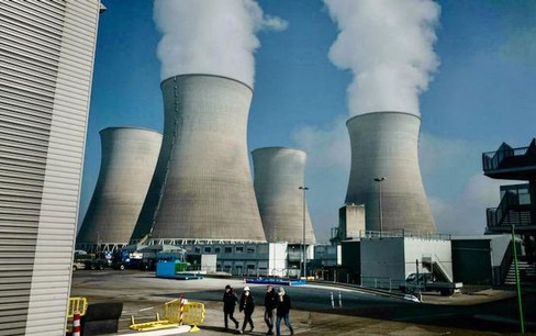 Tại sao châu Âu không cấm nhiên liệu hạt nhân của Nga?