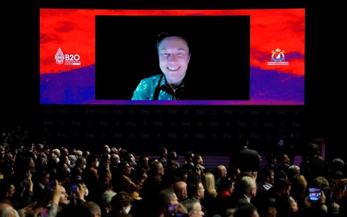 Elon Musk nói mình phải làm việc 'từ sáng đến tối' kể từ khi mua Twitter