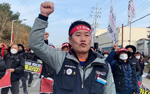 Hàn Quốc quyết chấm dứt đình công lái xe tải