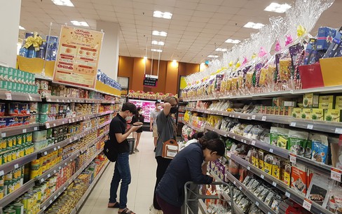 Một số siêu thị ở TP.HCM khuyến mãi 'đậm' cho khách hàng