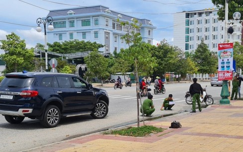 Vụ nữ sinh lớp 12 ở Ninh Thuận tử vong: Khởi tố thêm vợ và chú của cựu quân nhân gây tai nạn
