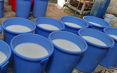 Phát hiện cơ sở sản xuất dầu giả lớn nhất từ trước đến nay ở TP.HCM