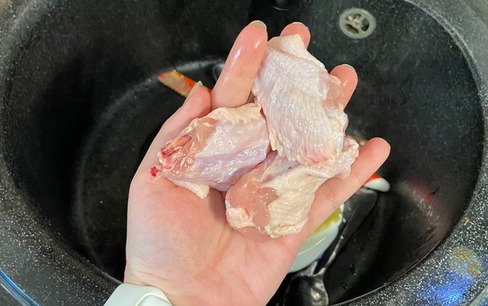Loại thực phẩm nào nên hay không nên rửa trước khi nấu?