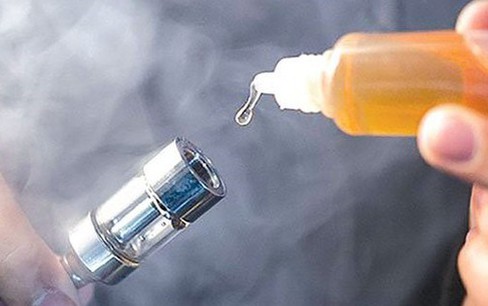 Cảnh báo ma túy 'ngụy trang' trong dung dịch thuốc lá điện tử