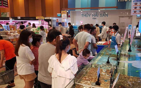 Giá thủy, hải sản bật tăng trong những ngày giáp Tết