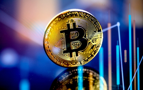 Bitcoin duy trì ổn định quanh khu vực 21.000 USD