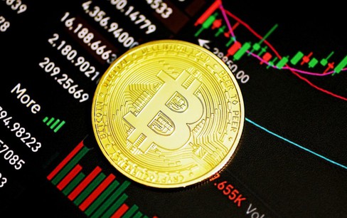 Bitcoin trượt khỏi mức cao nhất trong vòng 5 tháng qua